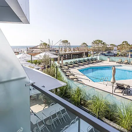 Apartamento Aqua Vista Infinity Apartament Lux Vedere La Mare - & Spa Năvodari